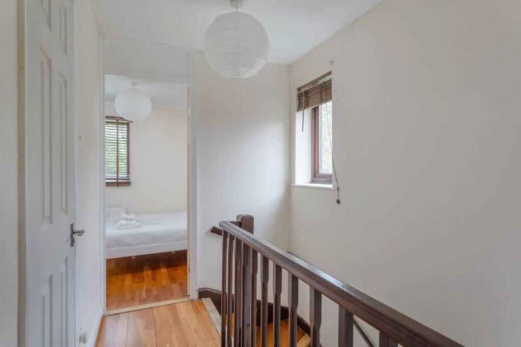Quiet & Secluded St Albans House Villa Ngoại thất bức ảnh
